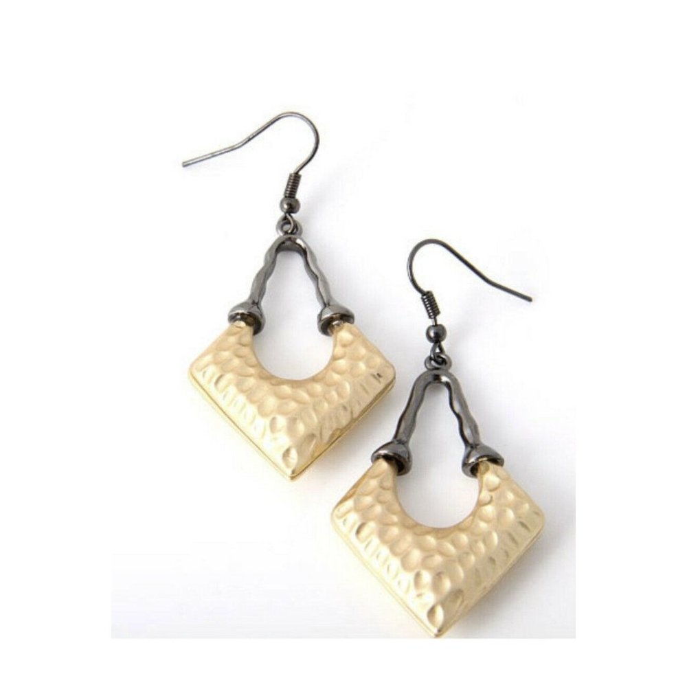 Gold Tone‎ Hammered Hematite Gray Arrow Dangle Earr